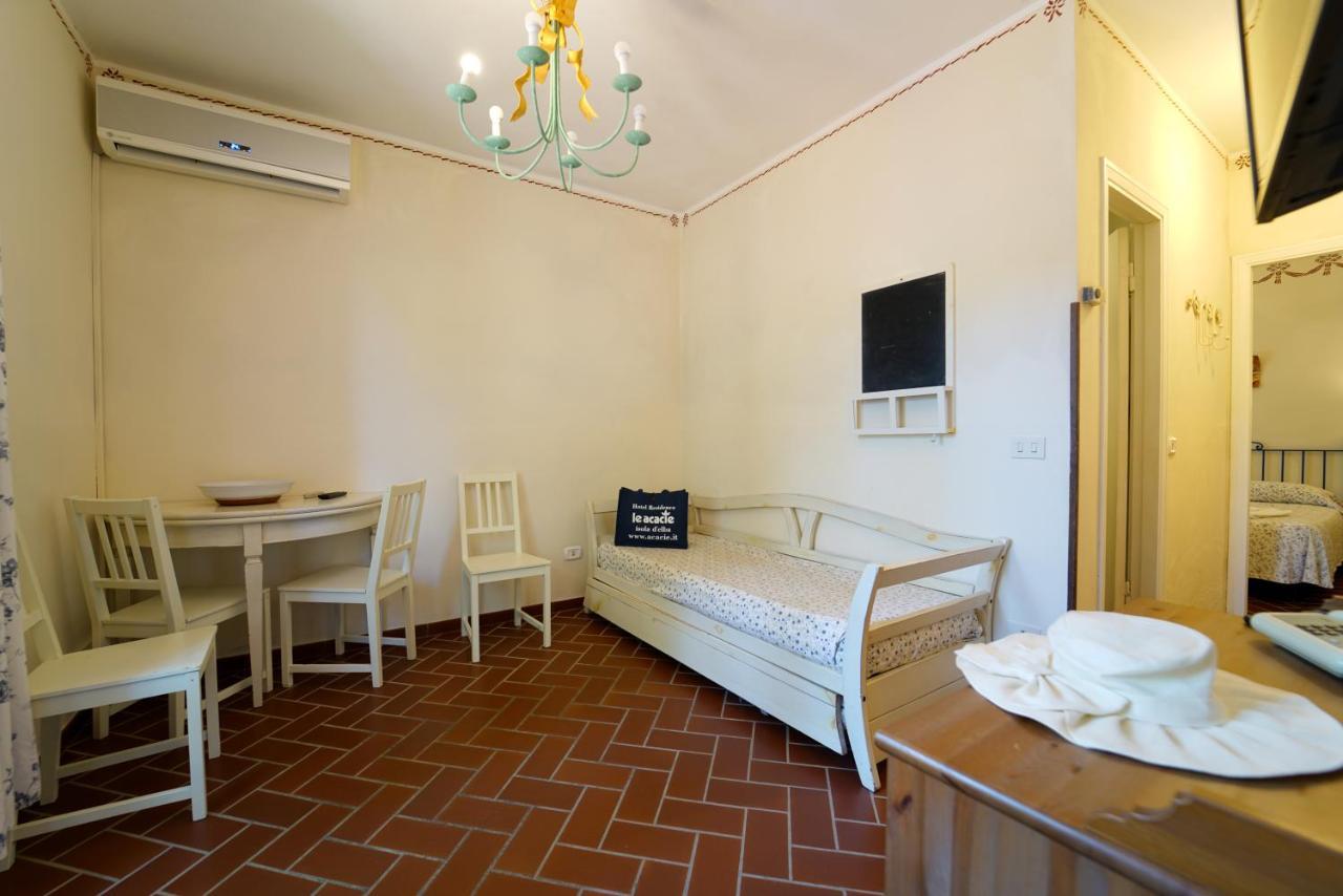 Residence Le Acacie Capoliveri  Bagian luar foto