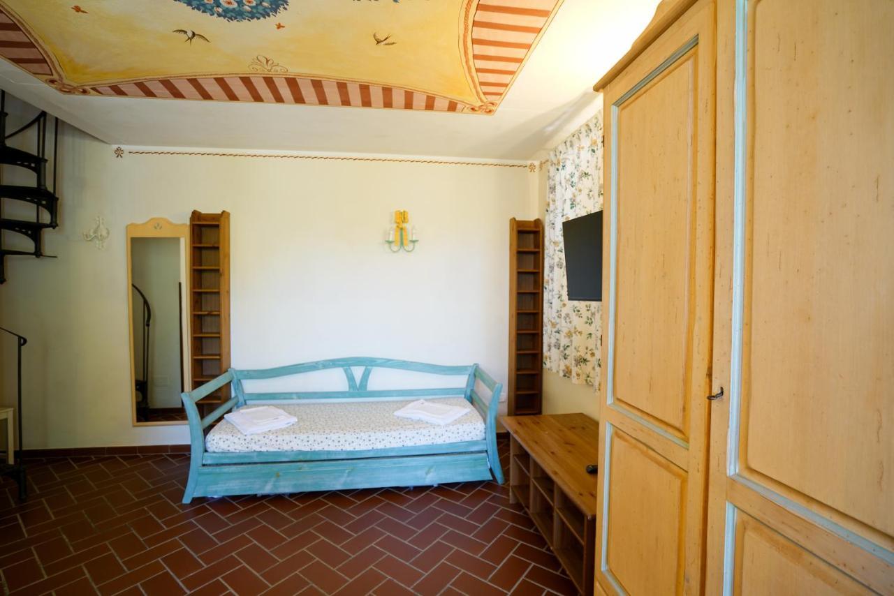 Residence Le Acacie Capoliveri  Bagian luar foto